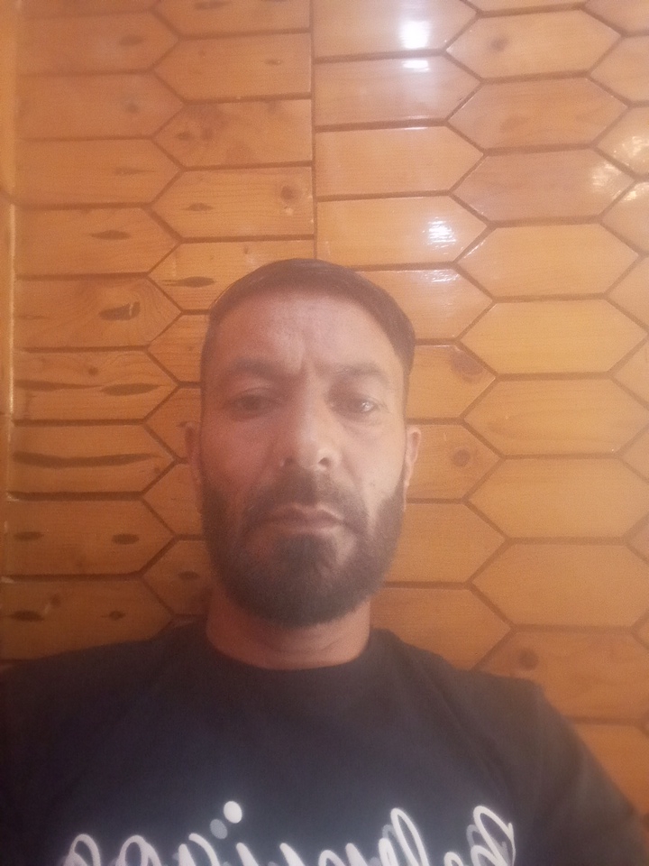 BEYAZ AHMAD MIR